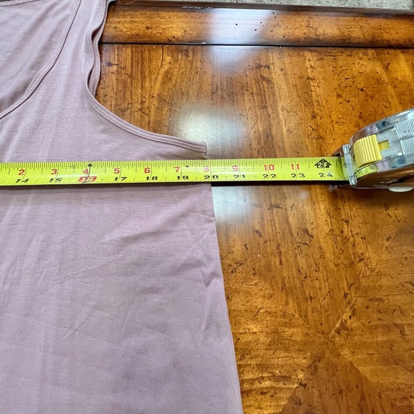 💗💗MARLA WYNNE LAYERS TANK TOP💗💗 - Picture 9 of 12